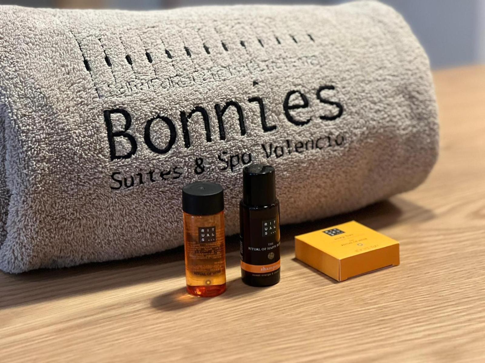 Bonnies Suites & Spa ולנסיה מראה חיצוני תמונה